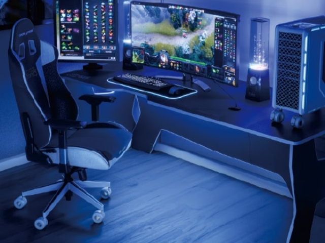 Rueda de diseño KOO 60 de Robby instalada en silla gamer.