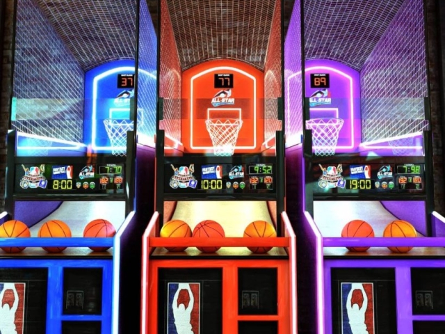 Rueda de diseño LAIA de Robby instalada en equipo de baloncesto.