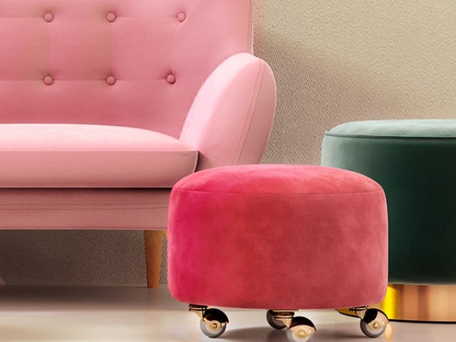Ruedas de diseño Robby LOY en un montaje decorativo, resaltando su estilo moderno y versátil.