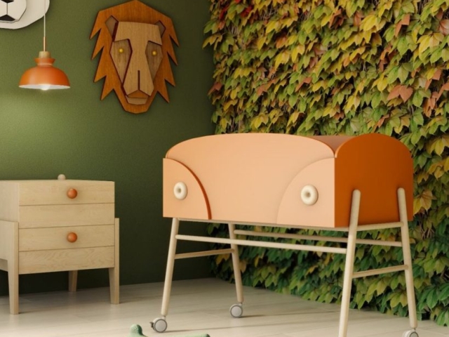 Rueda de diseño IVY de Robby instalada en cuna.